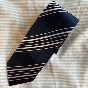TCM Tie NWT
